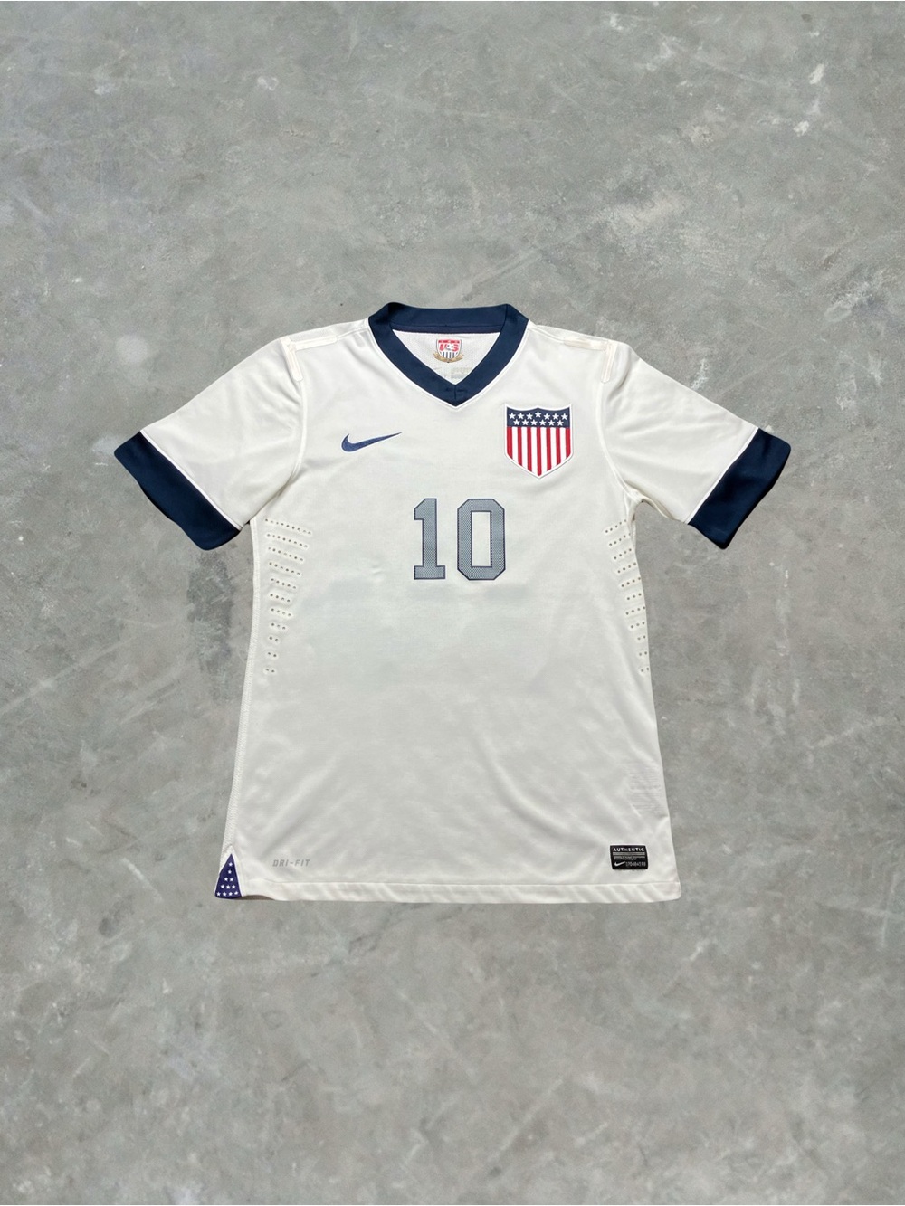 USA Soccer Jersey Mens Size M Nike Centennial 2013 White/Navy